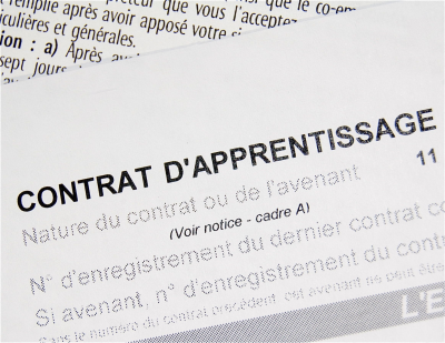 Apprentissage : aide à l’embauche prolongée